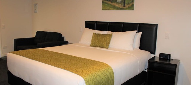 Townsman Motor Lodge