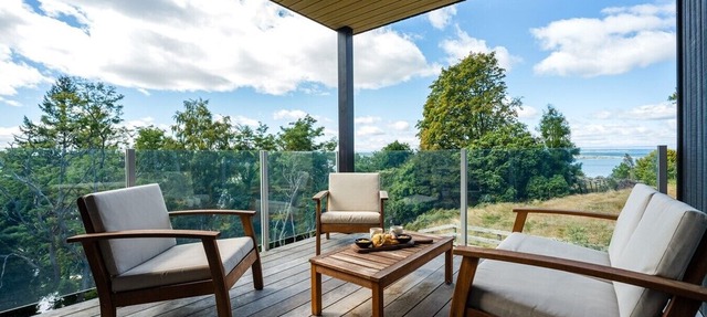 Premium newly built property, Spa Pool, Private, Large modern home in Acacia Bay