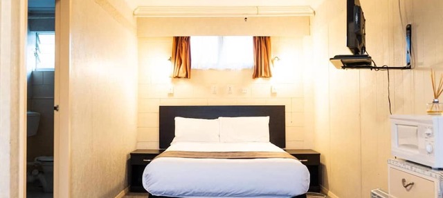Mayfair Court Motel