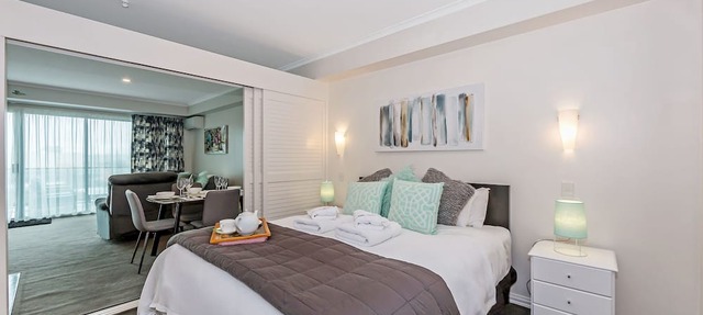 Princes Wharf - 1BR Comfortable Luxury