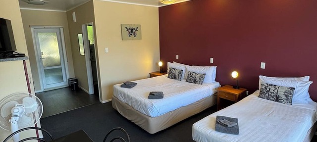 Aldan Lodge Motel