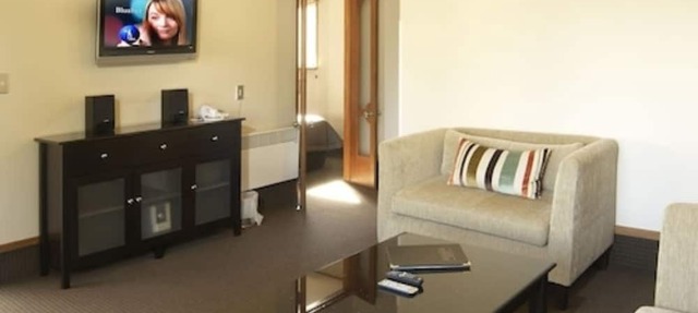 Distinction Te Anau Hotel And Villas