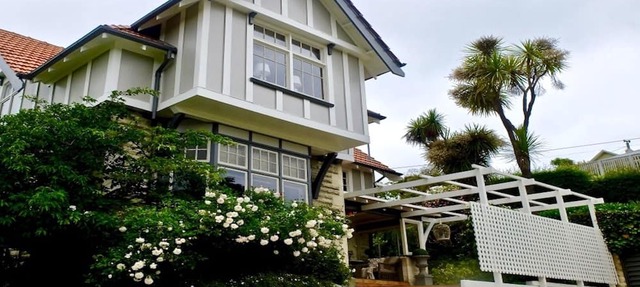 Exquisite Luxury Property with Stunning Views