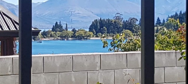2 Bedroom Apartment in Sunny Kelvin Heights
