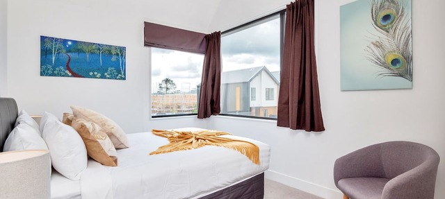 Wonderful Hobsonville Three Bedroom Home