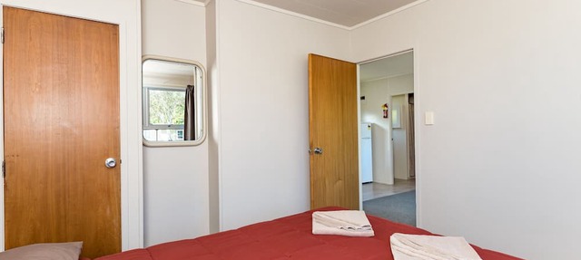 Waitangi Beach Units