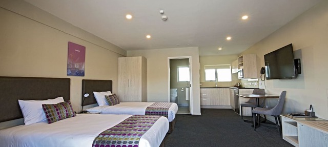 Ellerslie Palms Motel