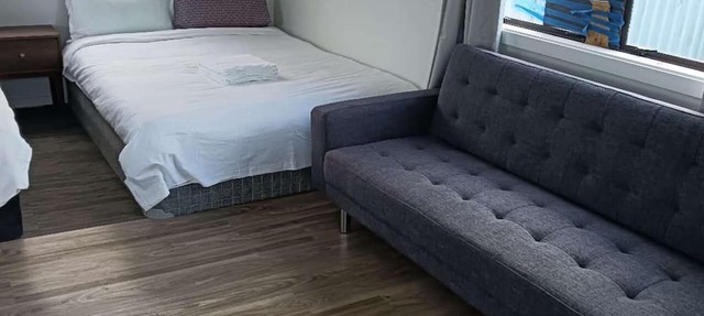 4 Double Beds and 2 Sofa Bed chalet