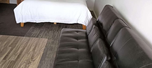 2 double and 1 sofa beds chalet 7D