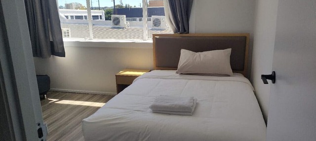 2 Double 5 Single 2 Sofa Beds Suite 1