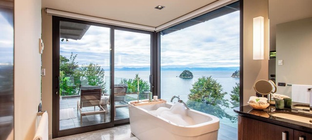 Exclusive Suite - Ocean Views & Beach