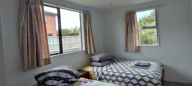 4 double and 2 Sofa Beds in 2 Bedroom
