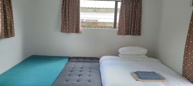 1 double and 1 sofa bed Garden Chalet