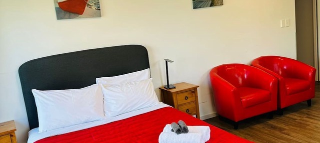 Academy Lodge Motel