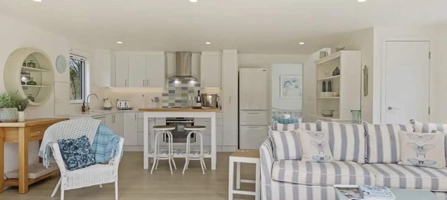 Songbird Cottage - a luxury dog friendly hideaway