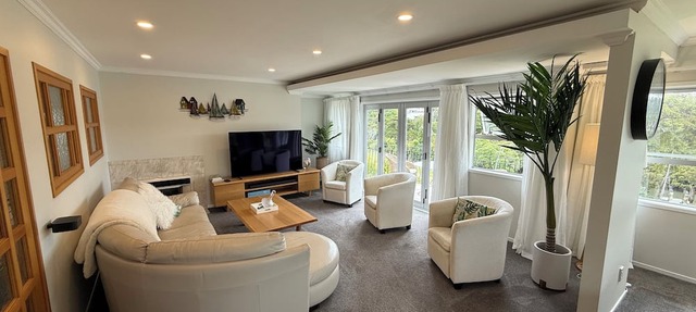 Waiake Beach Apartments