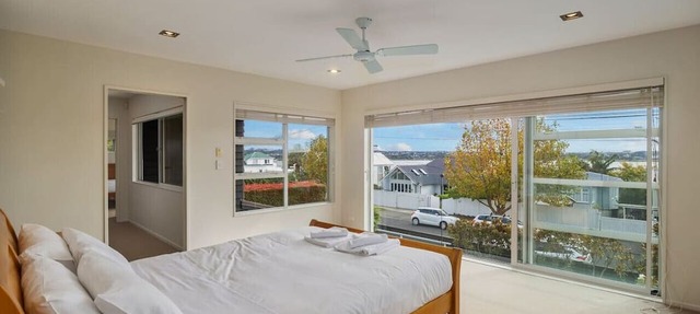 Ocean views Bayswater