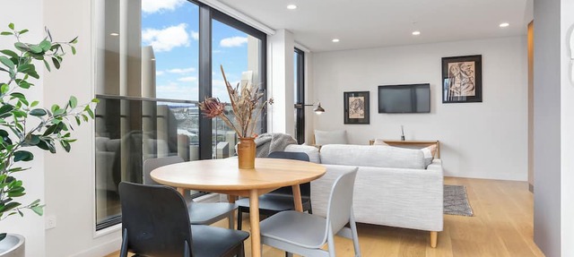 Lighthouse Apartments by Urban Rest