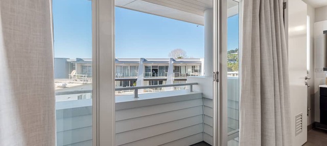 Paihia 2 Bedroom Apartment with Pool