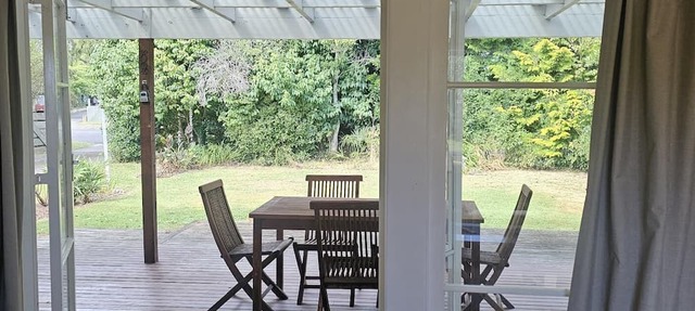 Holden's Bay Hideaway MBT