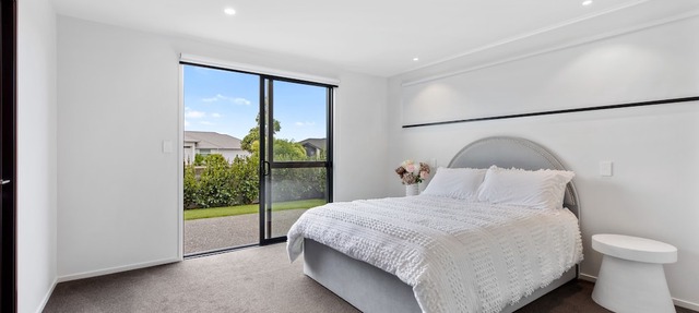 Sol Escape - Papamoa Beach Holiday Home