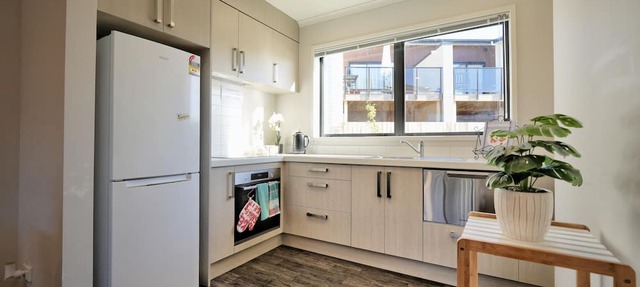 Two-bedroom House with Jacuzzi at Rototuna!