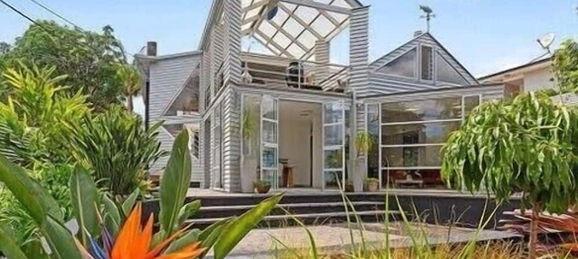 Light-Filled 1BR Oasis with Sunset Views