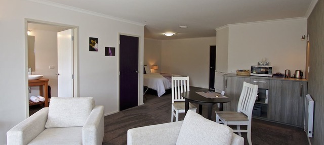 Tongariro Suites at The Rocks