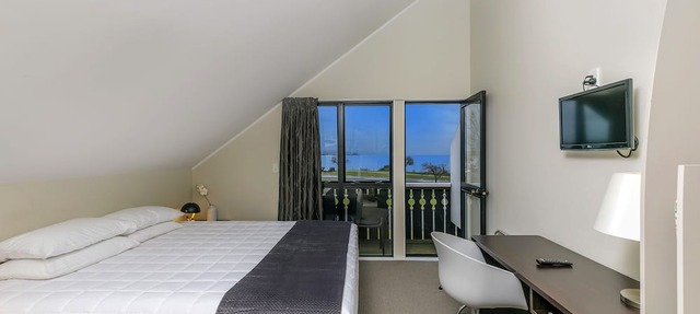 Le Chalet Suisse Motel Apartments