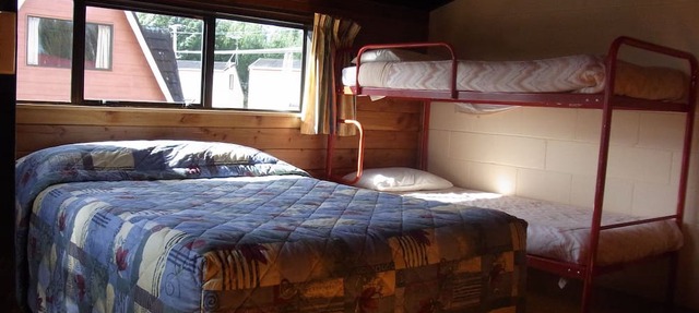Ossies Motels and Chalets