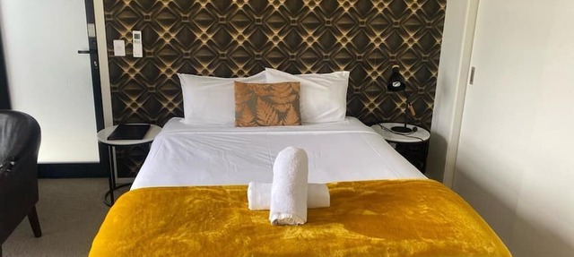 Private ROOM/W Scenic views in lower Shotover