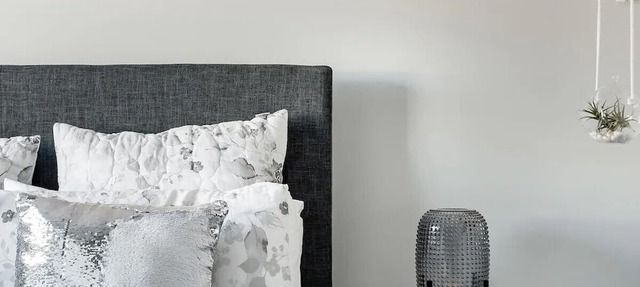 Deluxe, Modern Townhouse In Central Location - 3 Bedrooms All With Ensuite
