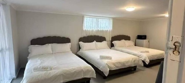 3 bedrooms House