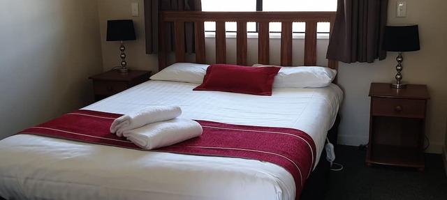 Commodore Motor Lodge