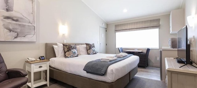 Colonial Court Motor Inn