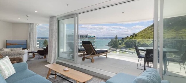 Oceanside Apartment with Iconic Views!