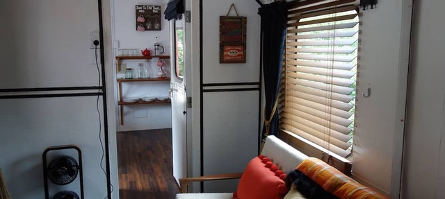 Tiny House Train-eco Stay