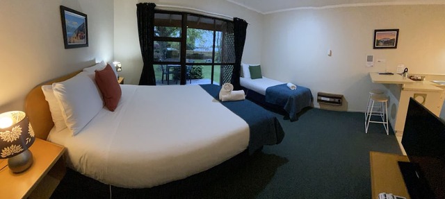 Motuoapa Bay Chalets
