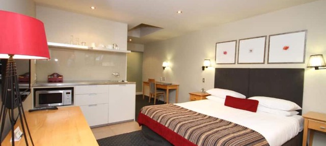 Bentleys Motor Inn