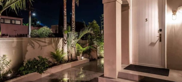 Luxury Apart, Balcony & Seaviews, Full Laundry