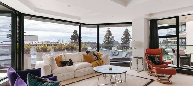 Spectacular Sunrises & Sea Views - Pool, Spa, Gym