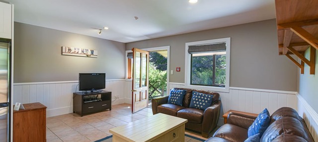 Manata Lodge
