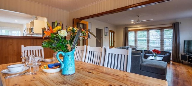 Mutts, MTBs & Mud Pools - Central, Sleeps 12