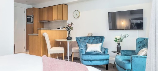 Comfortable & Cozy - Newly Furnished `Quays`