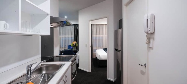 Gilmer Apartment Hotel
