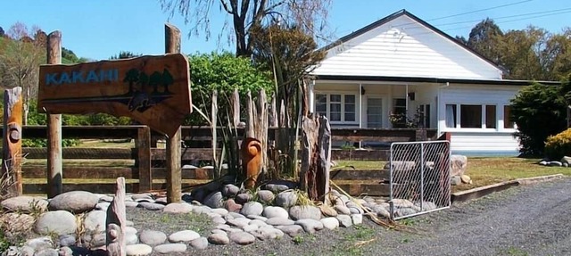 Kakahi Adventure Lodge