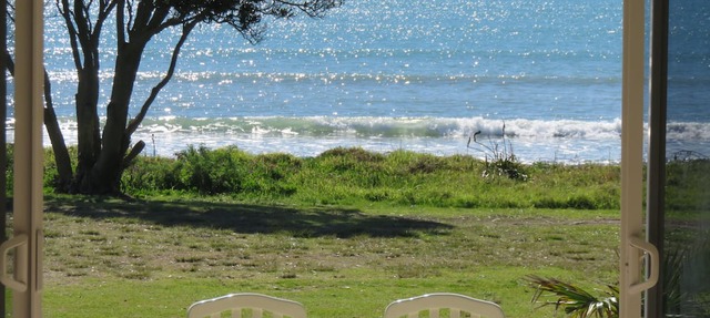 Stunning seaside retreat on Ohope Beach. Finalist Bach of the Year 2018