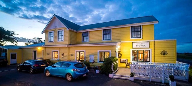 Romantic Rental with Wheelchair Access in Okato, Taranaki, New Zealand