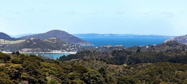 Luxurious Bed and Breakfast Accommodation with Sea Views in Coromandel, New Zealand