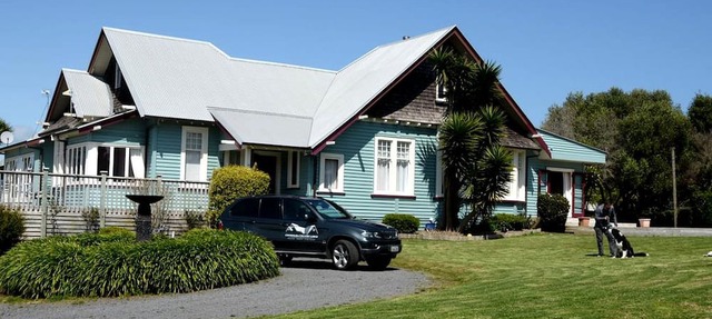 Beautiful Family-Friendly Suite in a Bed and Breakfast near Manukau Harbour, North Island
